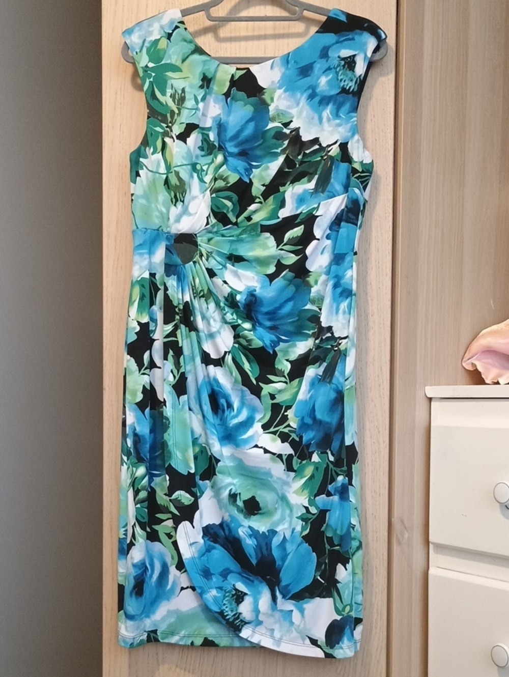 Floral Blue & Green Sleeveless Sheath Dress